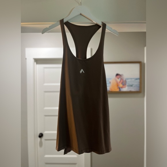 Alphalete Stringer - Picture 1 of 1